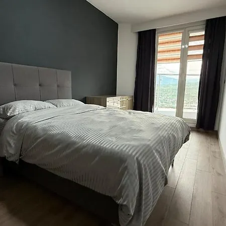 Penthouse Views-free Pool & Skopie