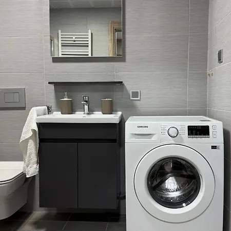 Penthouse Views-free Pool & * Skopie