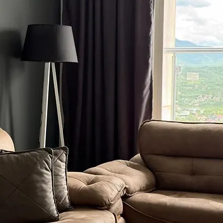 Penthouse Views-free Pool & Skopie