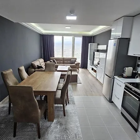 Penthouse Views-free Pool &