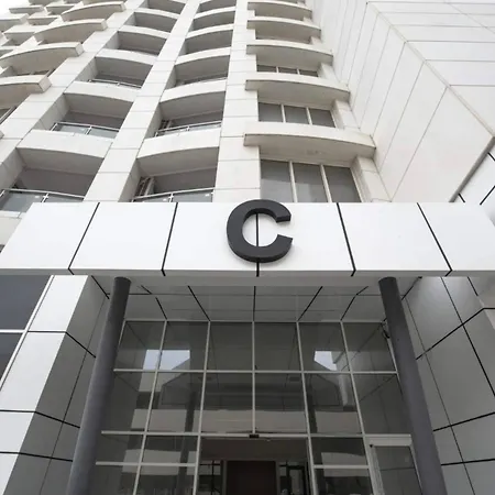 Penthouse Views-free Pool & Apartamento