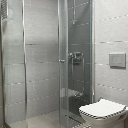 Penthouse Views-free Pool & * Üsküp