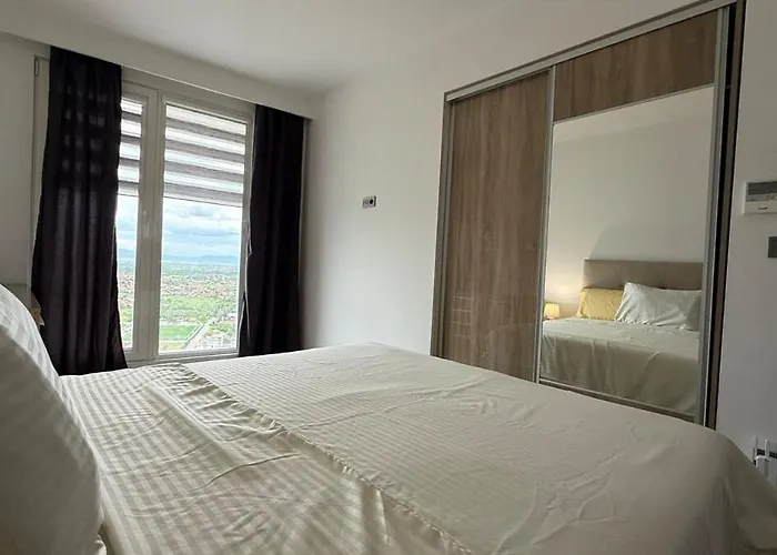 Penthouse Views-free Pool & Appartement *