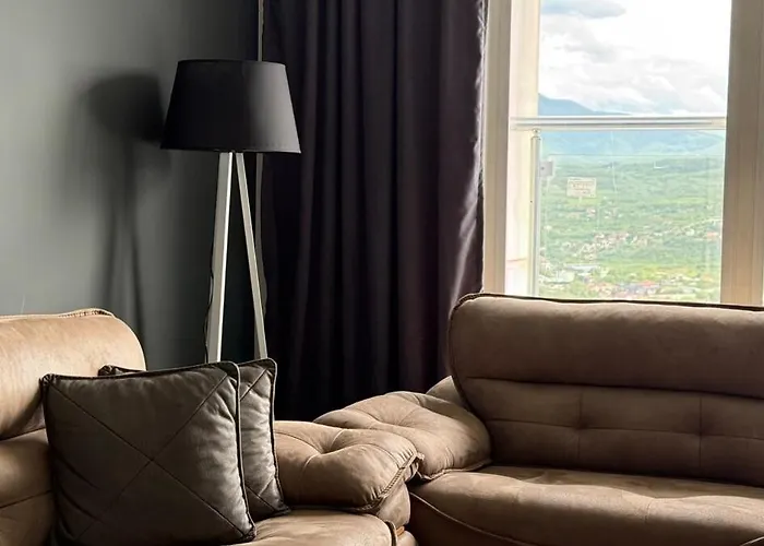 Penthouse Views-free Pool & Skopje