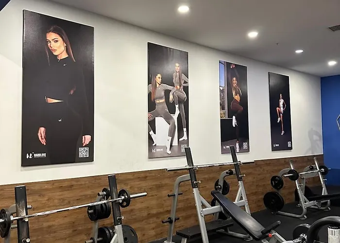 Penthouse Views-free Pool & Appartement Skopje