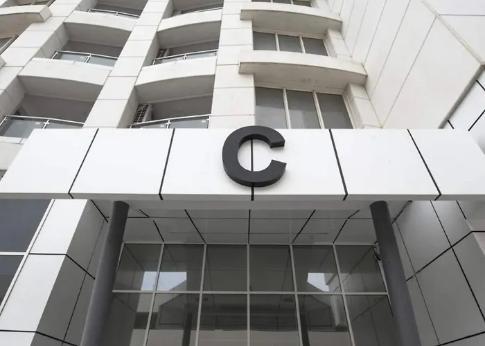 Penthouse Views-free Pool & Appartement